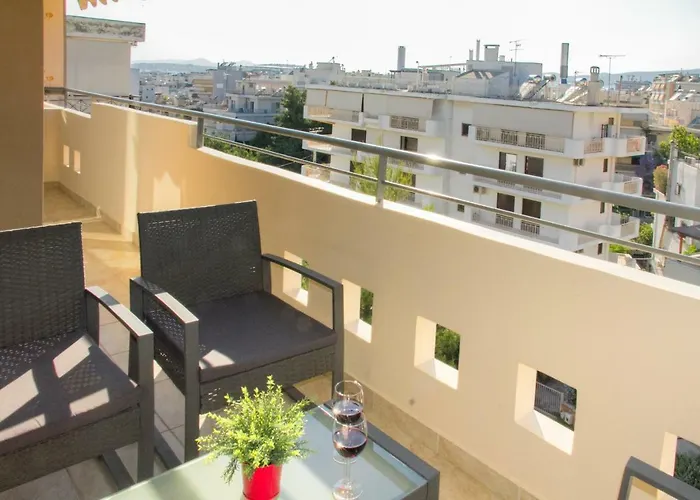 Charming Apartment Near Athens Center And The Sea